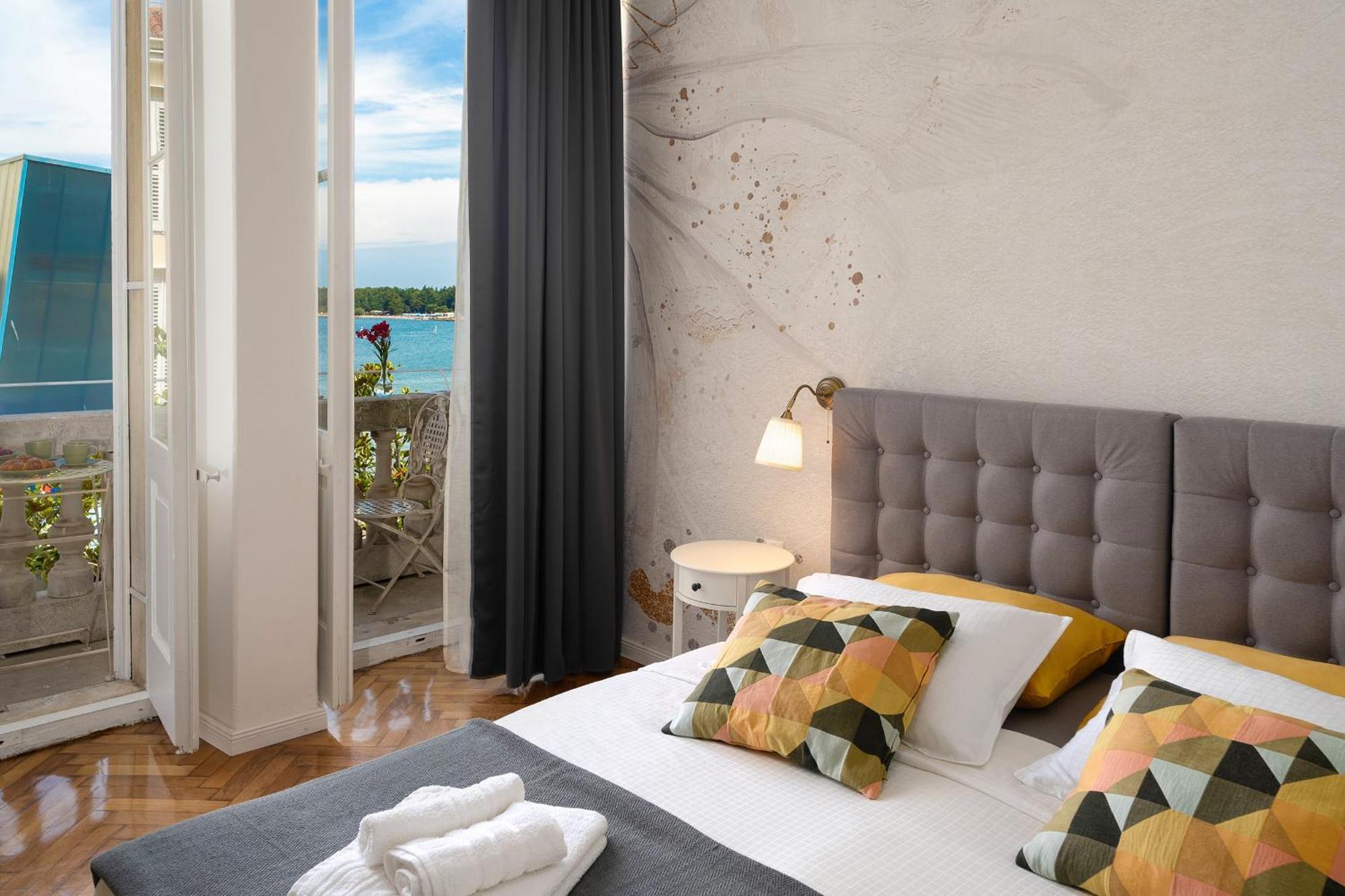 Romeo And Juliet Apartment With Balcony And Sea View Porec Ngoại thất bức ảnh
