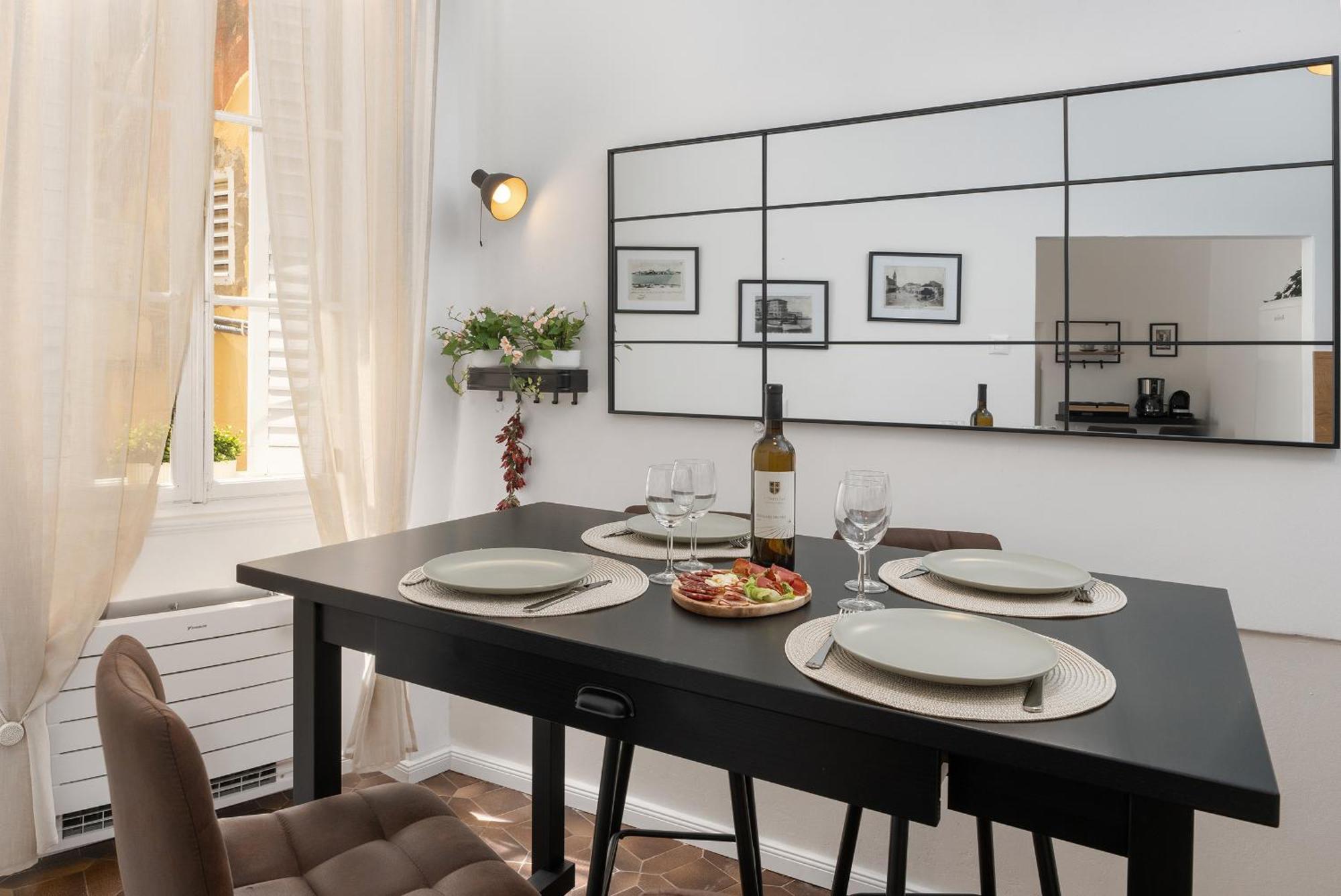 Romeo And Juliet Apartment With Balcony And Sea View Porec Ngoại thất bức ảnh